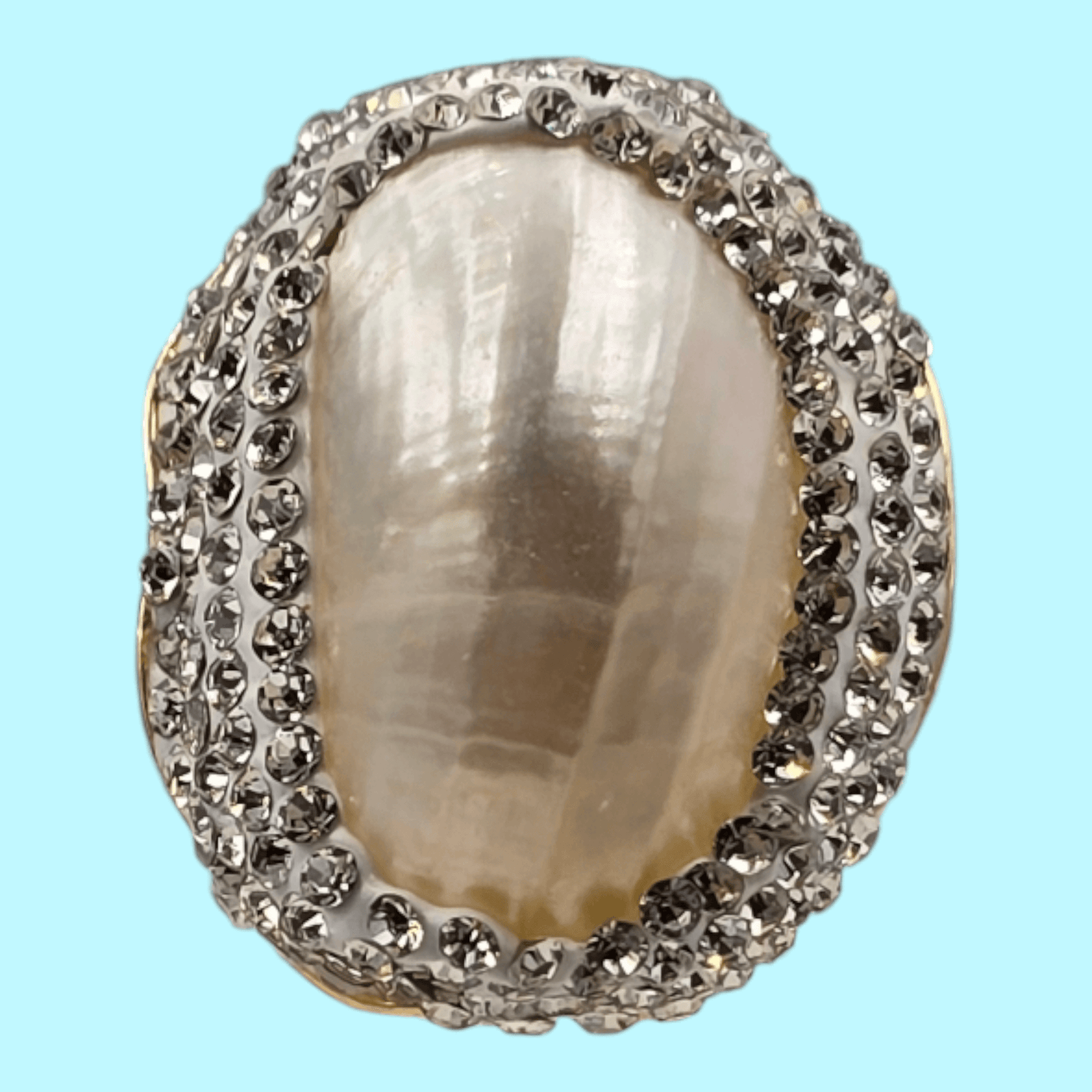 Elegant Gold-Plated Mother of Pearl Ring with white Austrian Crystals